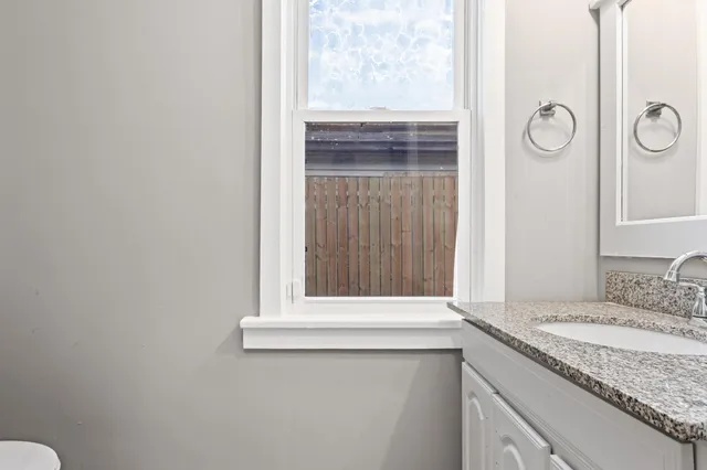 $250,000 | 137 Cayuga Street, St. Paul, MN 55117