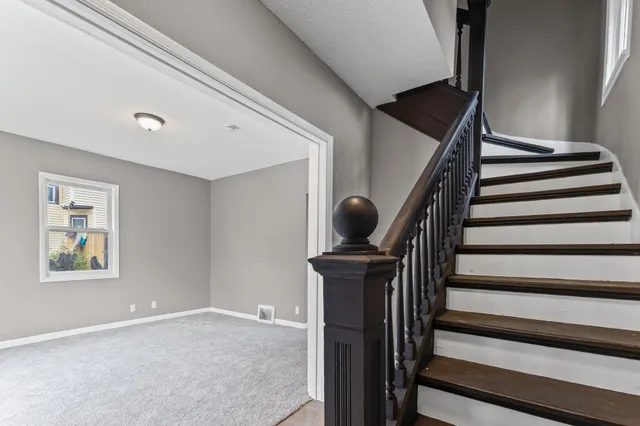 $250,000 | 137 Cayuga Street, St. Paul, MN 55117