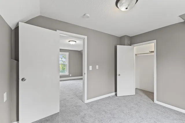 $250,000 | 137 Cayuga Street, St. Paul, MN 55117