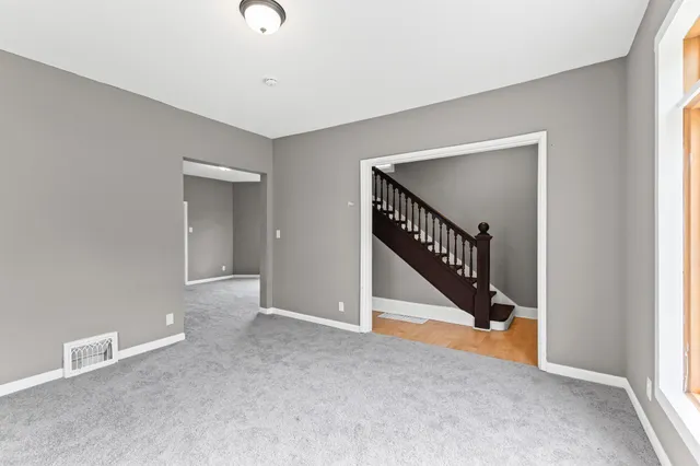 $250,000 | 137 Cayuga Street, St. Paul, MN 55117