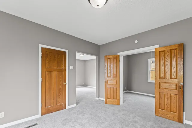 $250,000 | 137 Cayuga Street, St. Paul, MN 55117