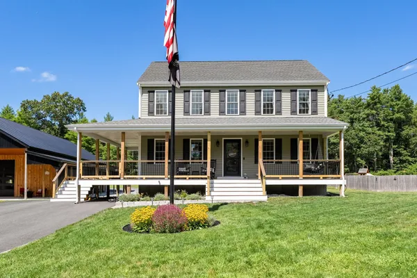 $875,000 | 109 Spruce Street, Middleboro, MA 02346