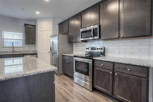$2,200 | 1419 Avenue North, Unit 5, Huntsville, TX 77340