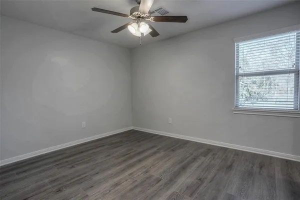 $2,200 | 1419 Avenue North, Unit 5, Huntsville, TX 77340