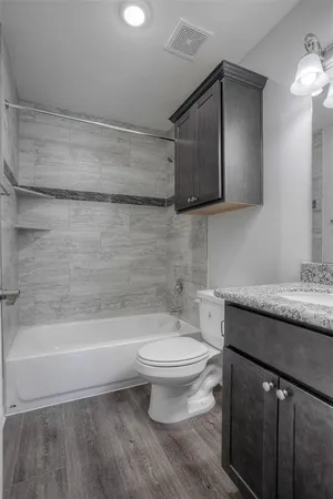 $2,200 | 1419 Avenue North, Unit 5, Huntsville, TX 77340