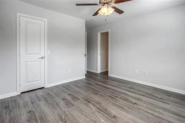 $2,200 | 1419 Avenue North, Unit 5, Huntsville, TX 77340