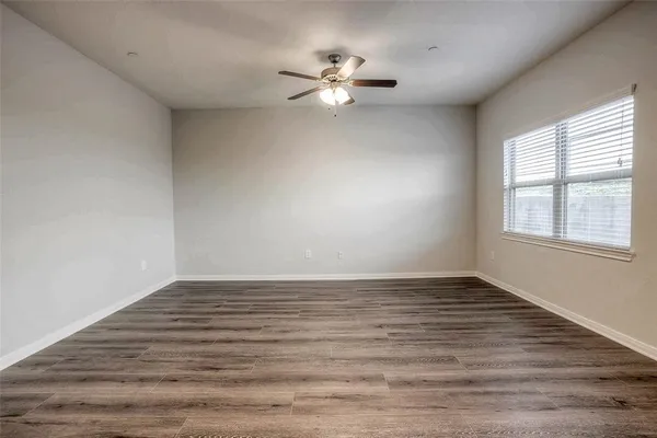 $2,200 | 1419 Avenue North, Unit 5, Huntsville, TX 77340