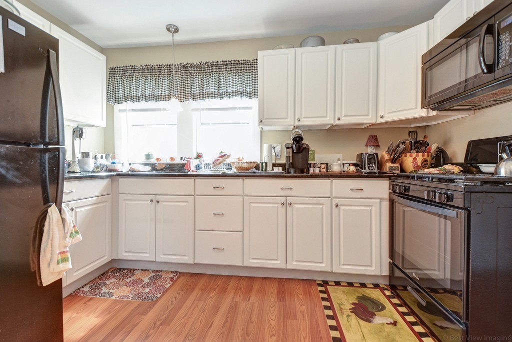 181-183 Jackson Road Newton, MA 02458 - Photo 5 of 30 Gallery Image 5