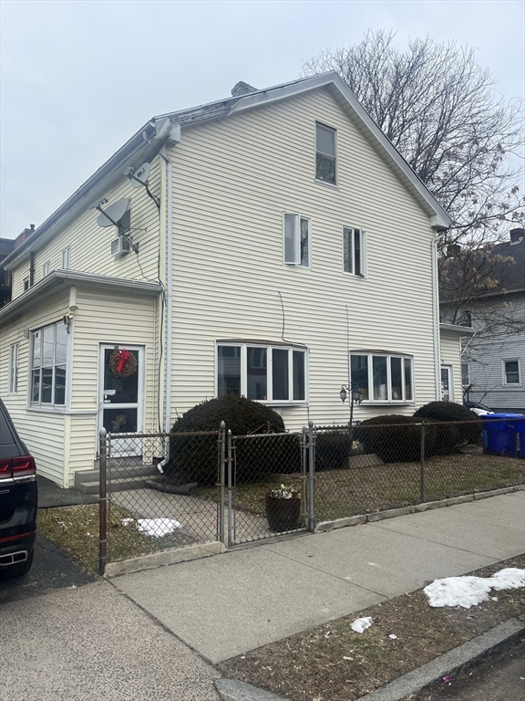 28-30 Marble Street Springfield, MA 01105 - Photo 1 of 6 Gallery Image 1