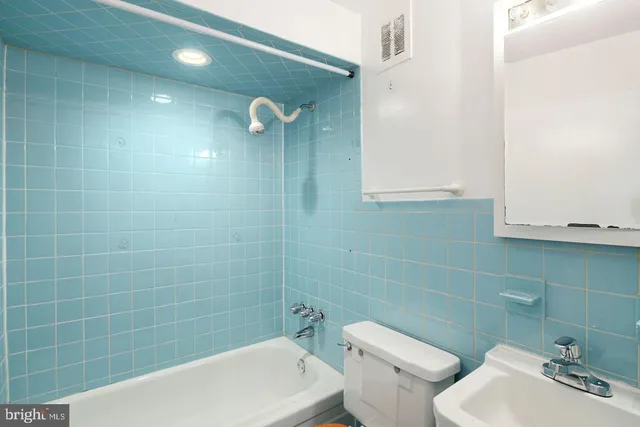 $1,500 | 3400 Ashfield Lane, Unit 1, Philadelphia, PA 19114