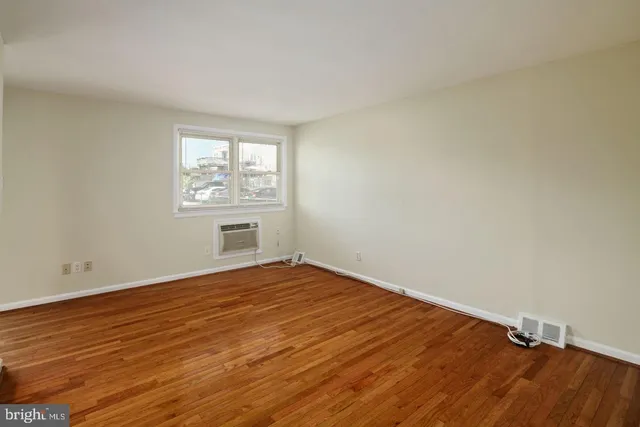 $1,500 | 3400 Ashfield Lane, Unit 1, Philadelphia, PA 19114