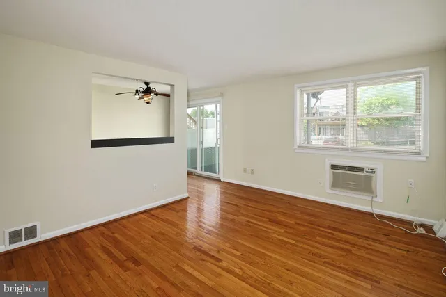 $1,500 | 3400 Ashfield Lane, Unit 1, Philadelphia, PA 19114