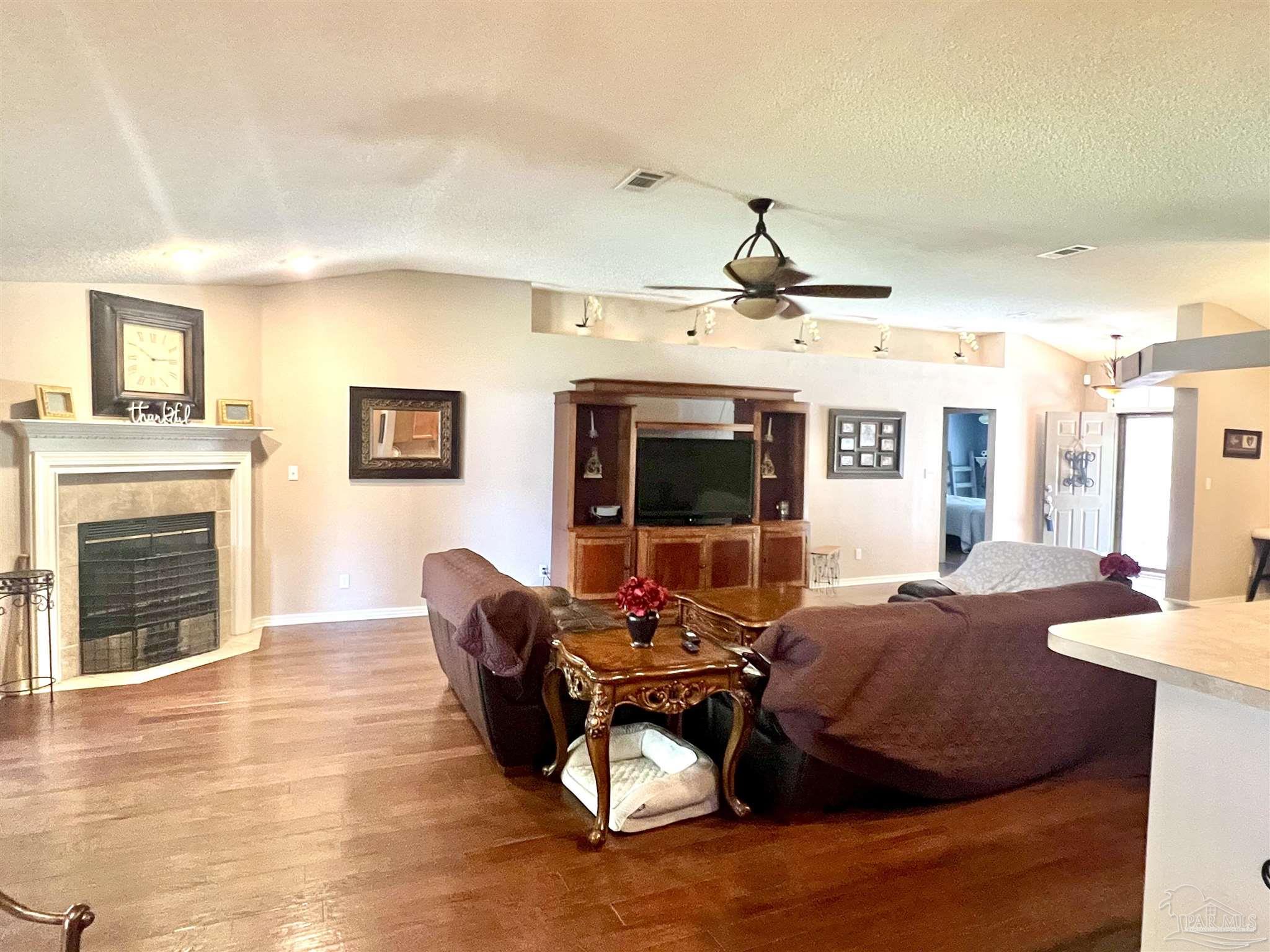4820 Timber Ridge Drive Pace, FL 32571 - Photo 3 of 30 Gallery Image 3