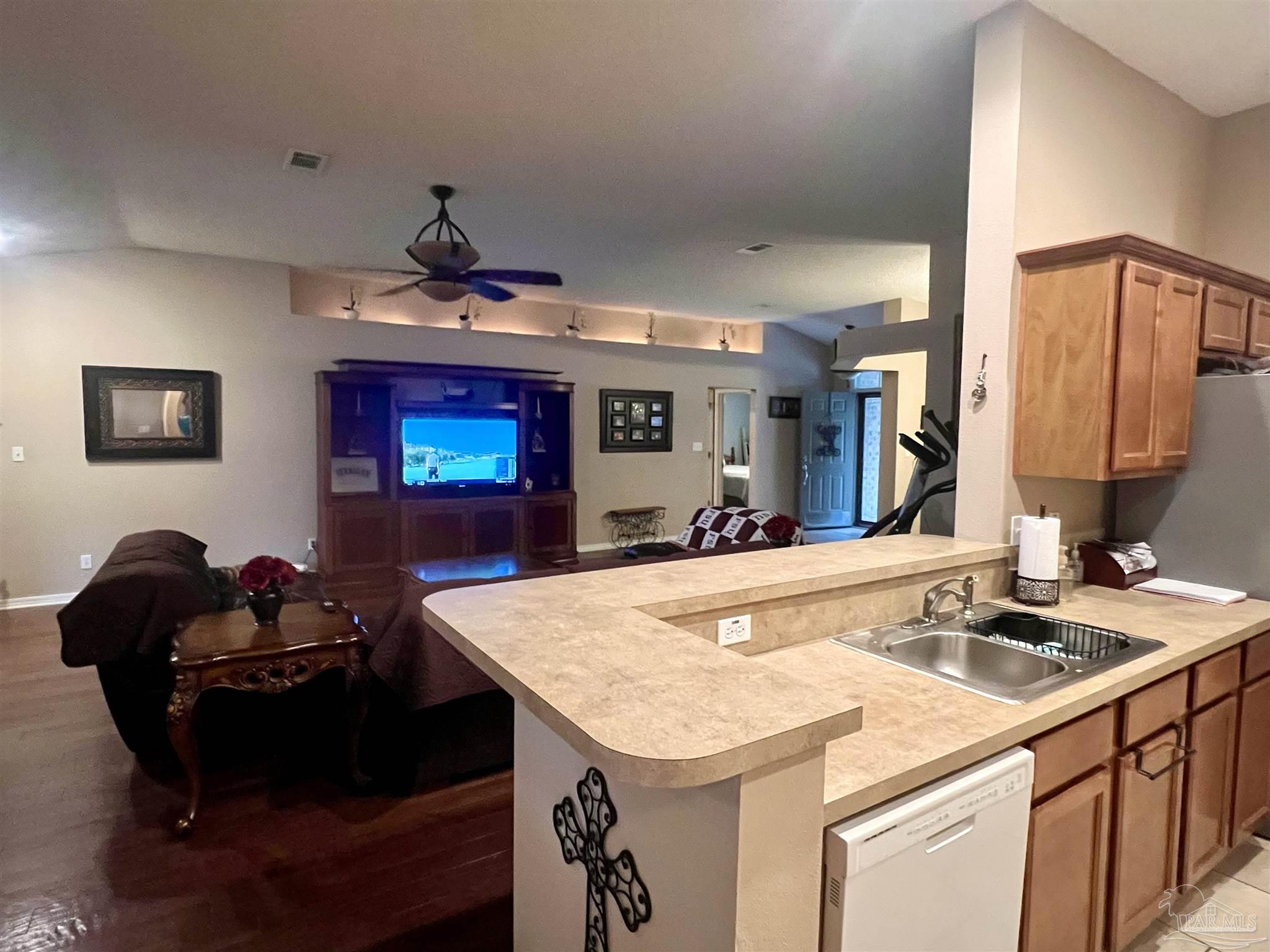 4820 Timber Ridge Drive Pace, FL 32571 - Photo 4 of 30 Gallery Image 4