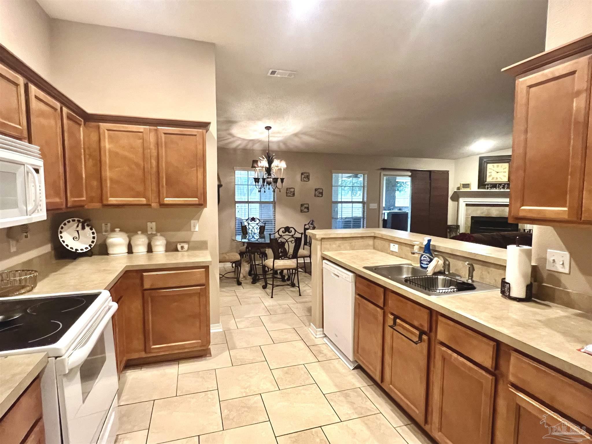 4820 Timber Ridge Drive Pace, FL 32571 - Photo 5 of 30 Gallery Image 5