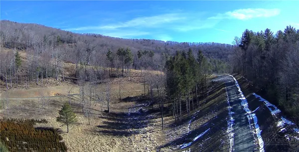 $129,900 | 3 Summit View Parkway, Spruce Pine, NC 28777