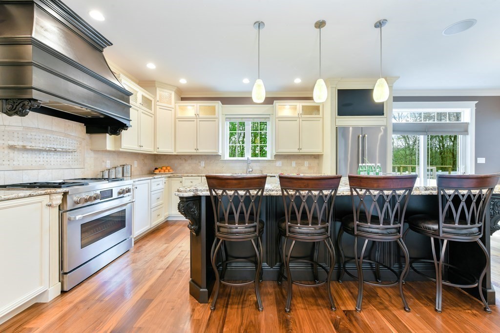 66 Hastings Road Dedham, MA 02026 - Photo 8 of 42 Gallery Image 8