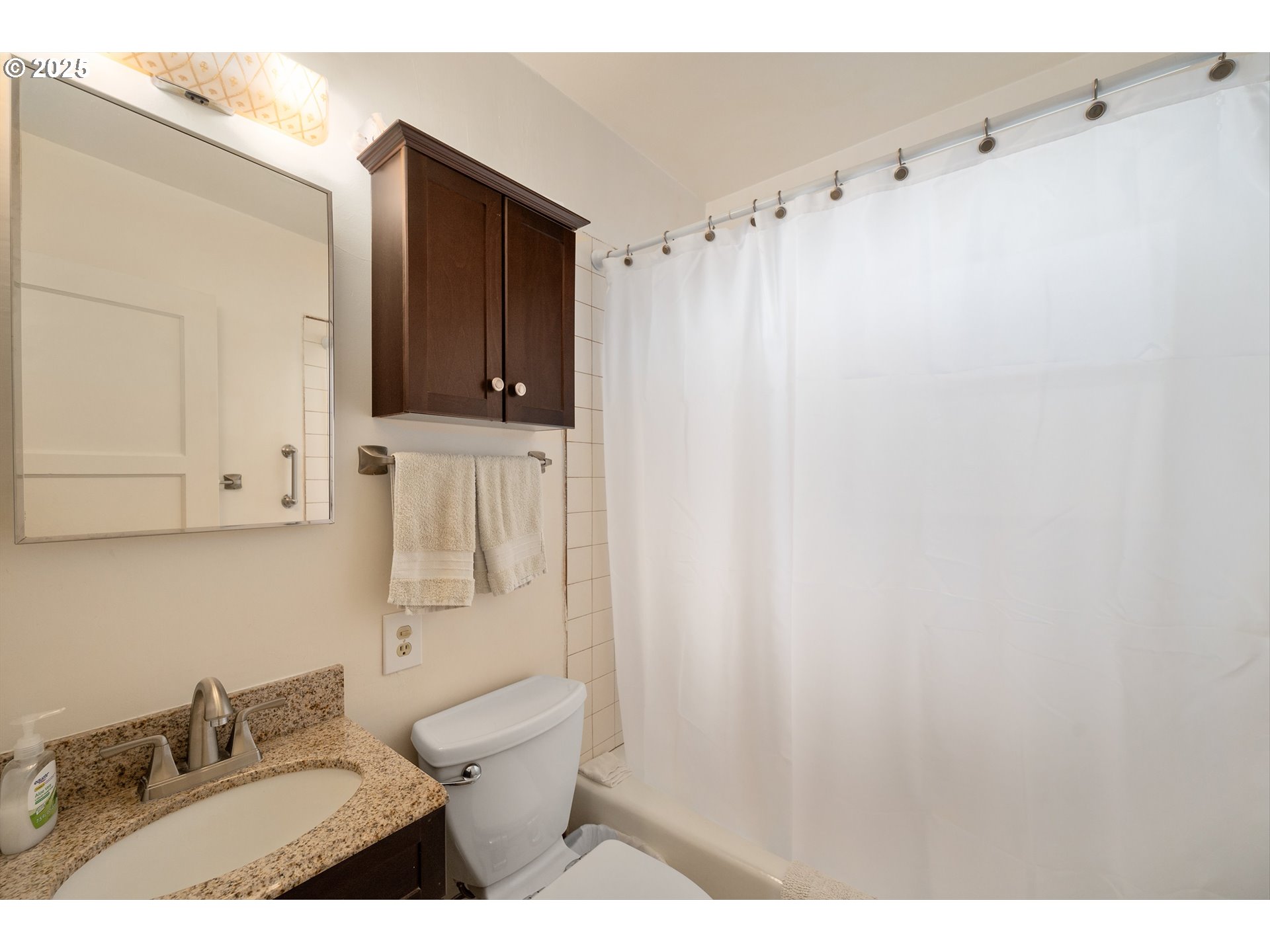 1358 Southwest Levens Street Dallas, OR 97338 - Photo 17 of 40 Gallery Image 17