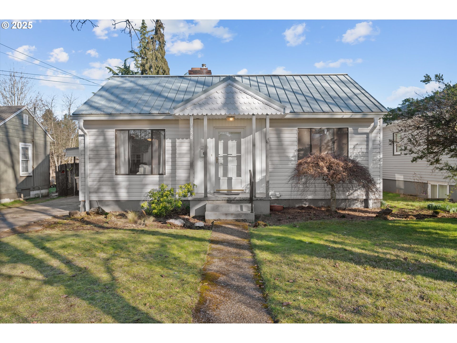 1358 Southwest Levens Street Dallas, OR 97338 - Photo 2 of 40 Gallery Image 2
