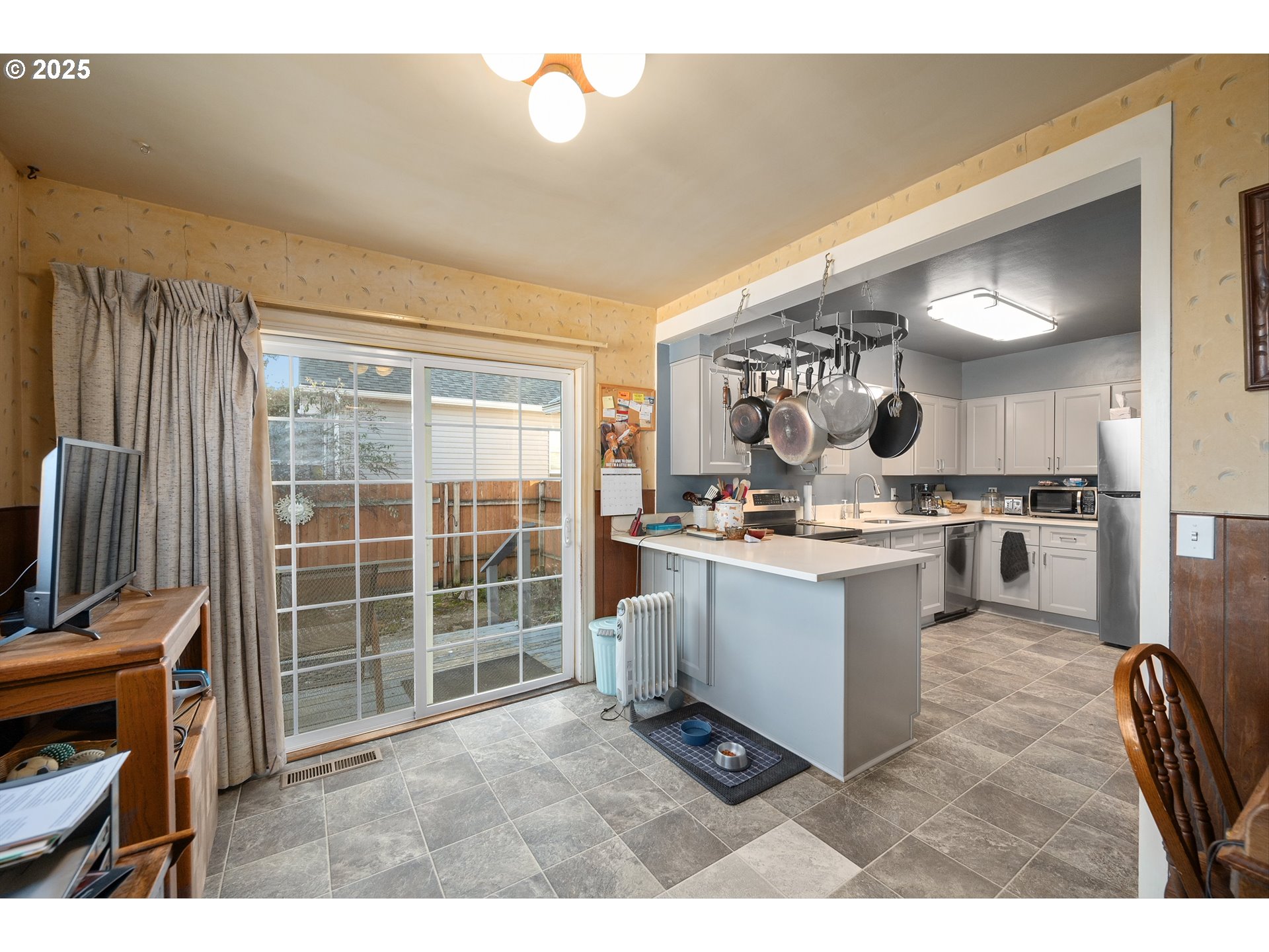 1358 Southwest Levens Street Dallas, OR 97338 - Photo 24 of 40 Gallery Image 24