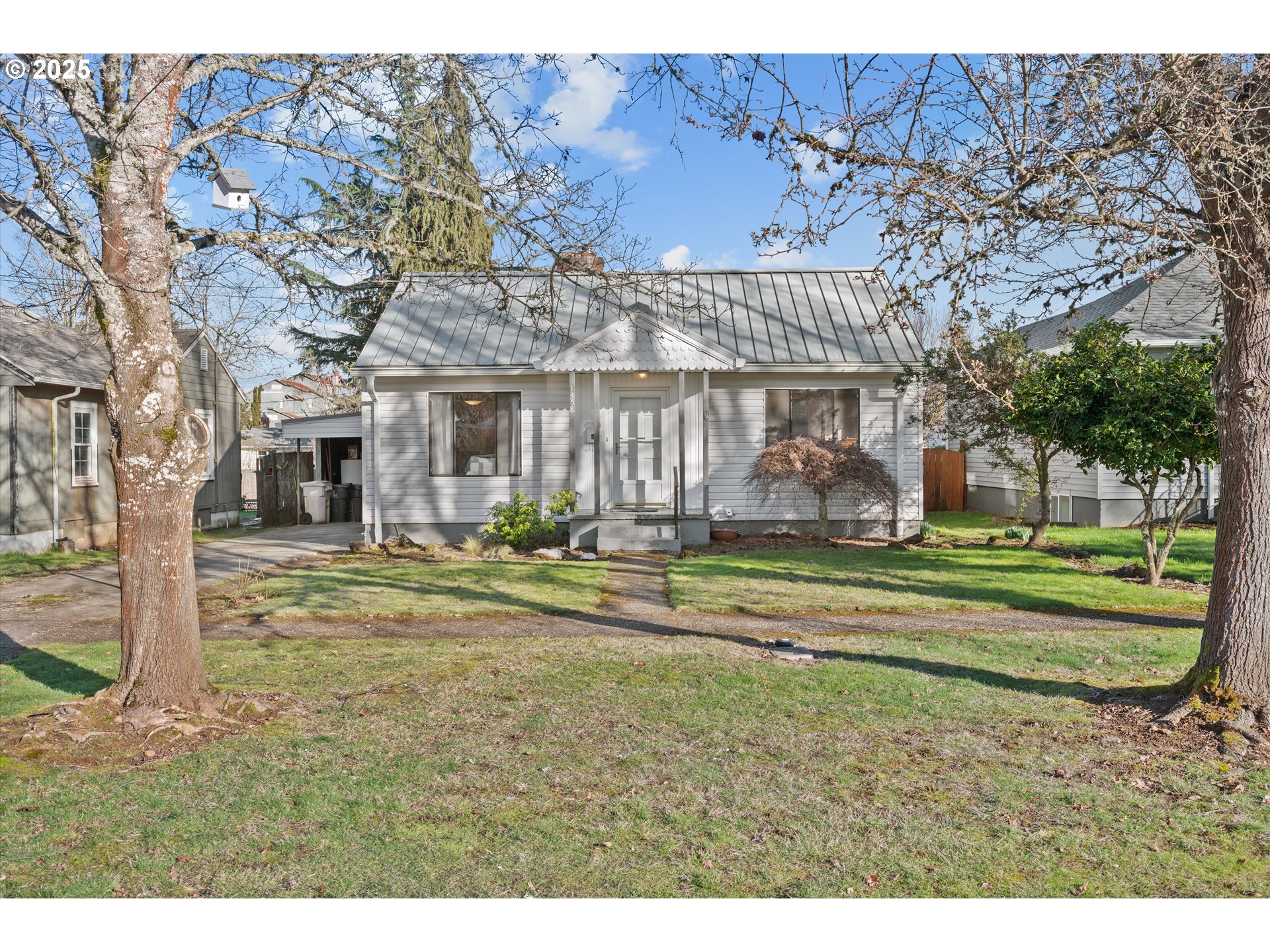 1358 Southwest Levens Street Dallas, OR 97338 - Photo 3 of 40 Gallery Image 3