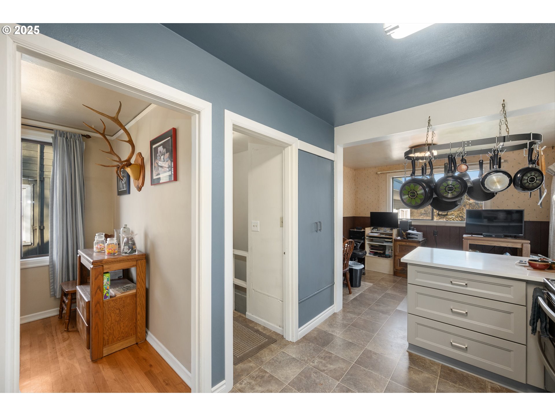 1358 Southwest Levens Street Dallas, OR 97338 - Photo 5 of 40 Gallery Image 5