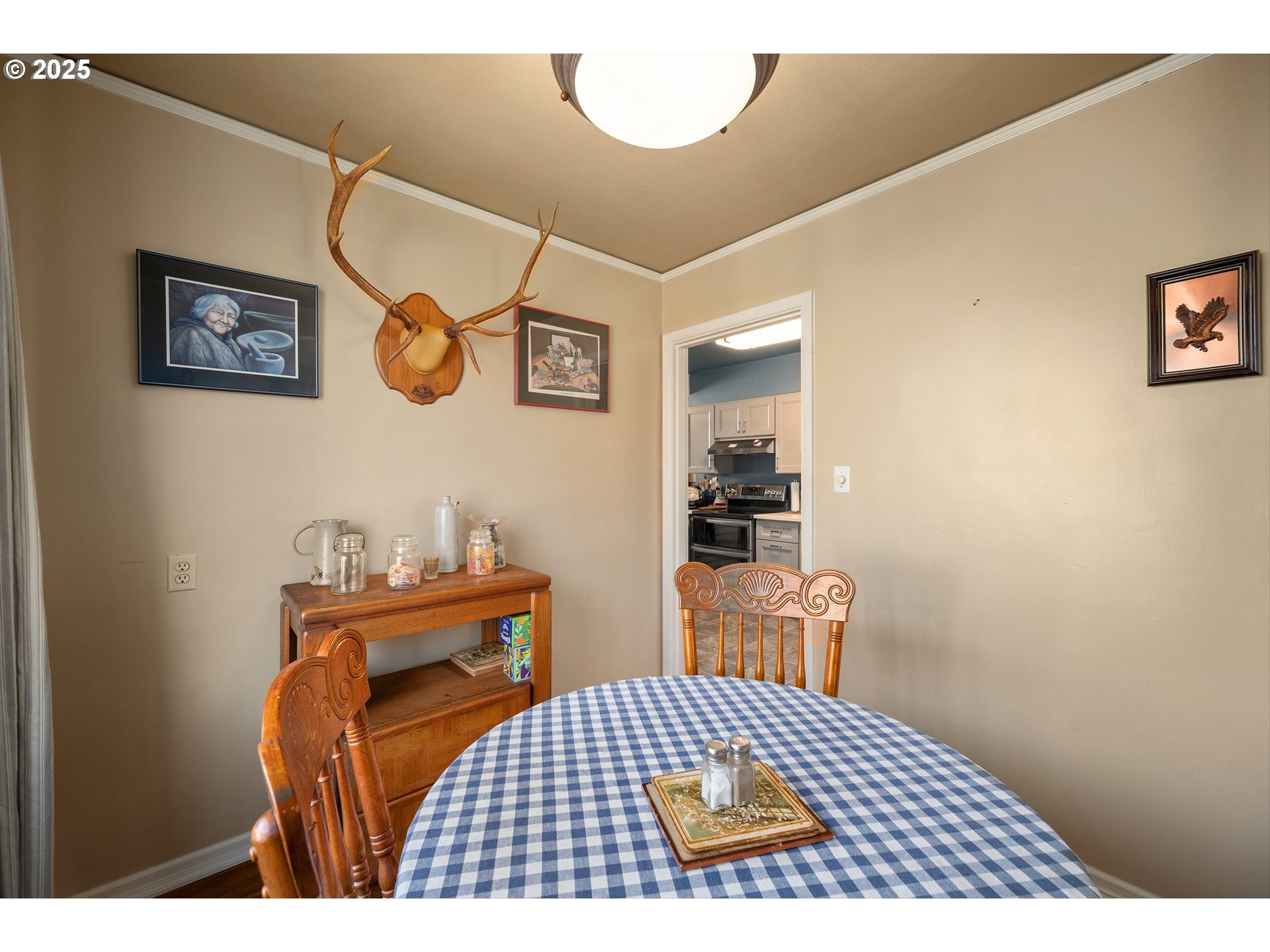 1358 Southwest Levens Street Dallas, OR 97338 - Photo 9 of 40 Gallery Image 9