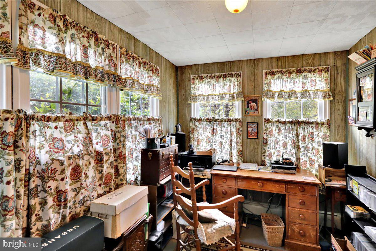 286 Spies Church Road Reading, PA 19606 - Photo 30 of 47 office 1st floor