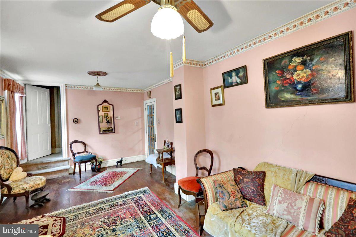 286 Spies Church Road Reading, PA 19606 - Photo 32 of 47 Family room looking towards the stairs