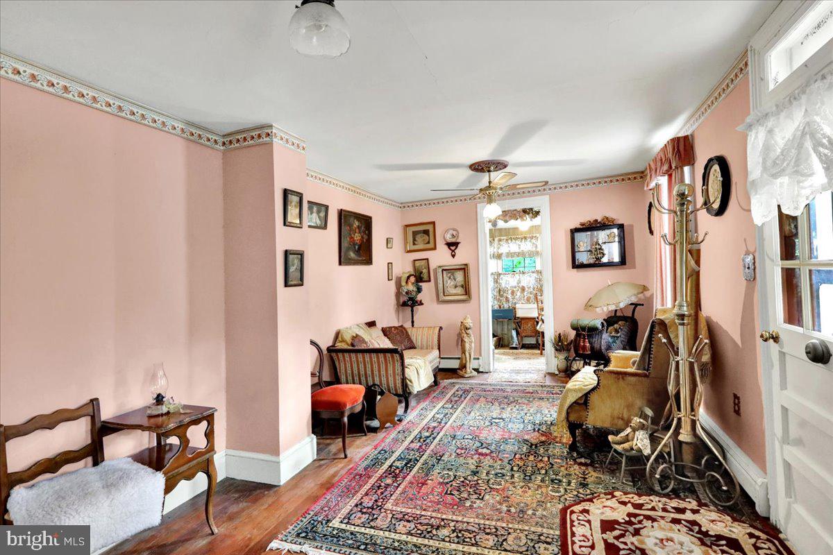 286 Spies Church Road Reading, PA 19606 - Photo 33 of 47 Family room looking towards 1st fl office