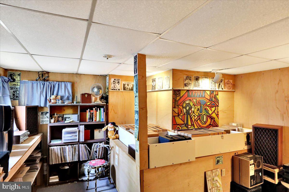 286 Spies Church Road Reading, PA 19606 - Photo 10 of 47 Studio/office on walk in level of Bank Barn
