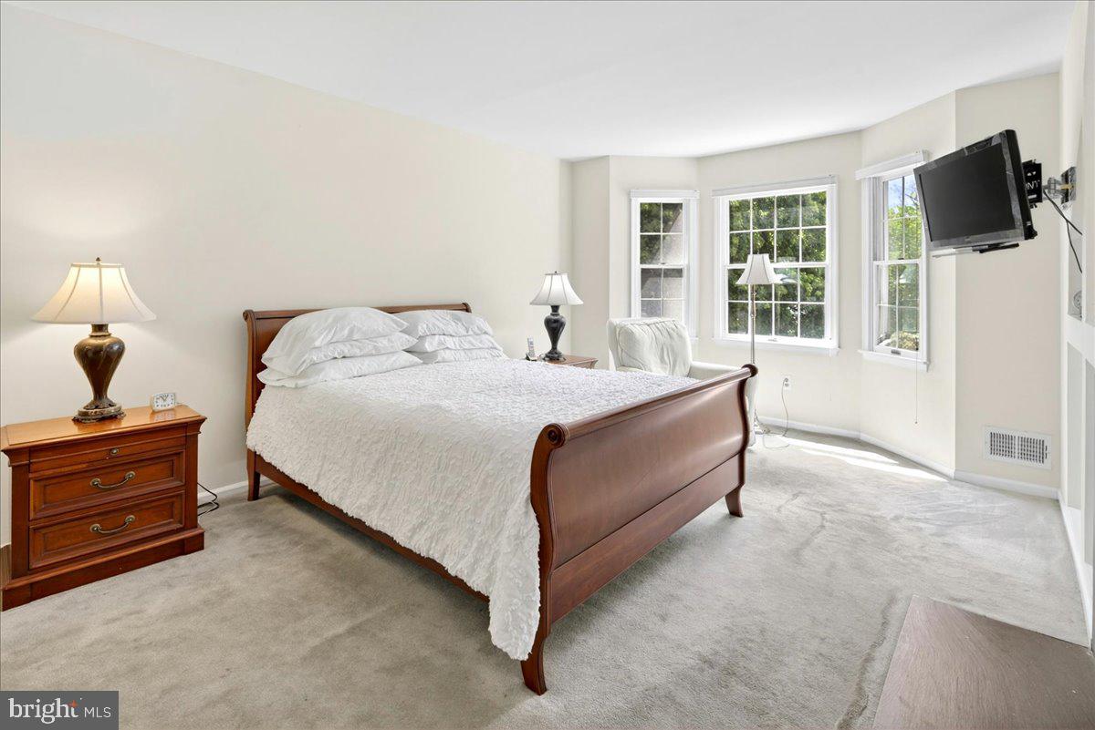 28 Baldwin Street Pennington, NJ 08534 - Photo 29 of 50
