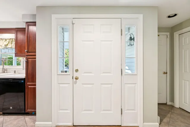 $529,900 | 22 Winchester Court, Unit 22, Kennebunk, ME 04043