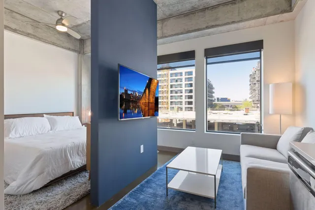 $2,100 | 728 North 3rd Street, Unit 202, Minneapolis, MN 55401