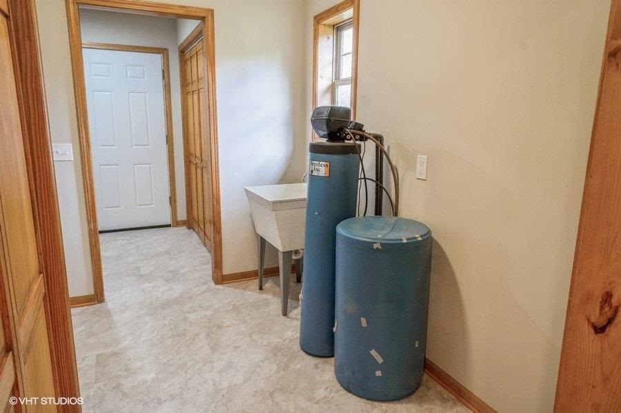 730 North Leaton Road Mount Pleasant, MI 48858 - Photo 20 of 34 1895339-19.JPG