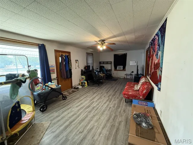 $46,000 | 316 West 5th Street, St. Elmo, IL 62458