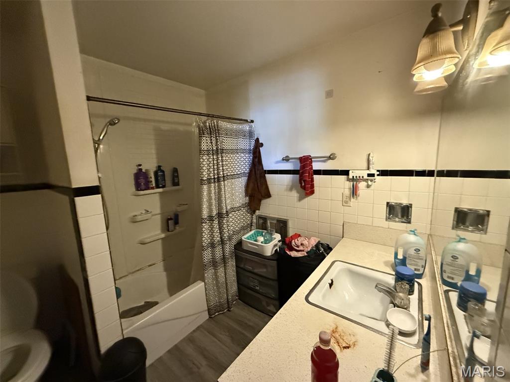 316 West 5th Street St. Elmo, IL 62458 - Photo 6 of 7