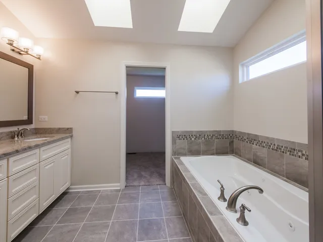 $462,500 | 20137 Preston Lane, Lynwood, IL 60411