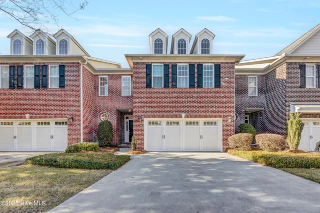 $2,750 | 4844 Whitner Drive, Wilmington, NC 28409