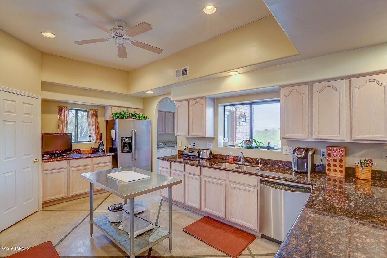 3119 West Morgan Road Tucson, AZ 85745 - Photo 9 of 33 Gallery Image 9