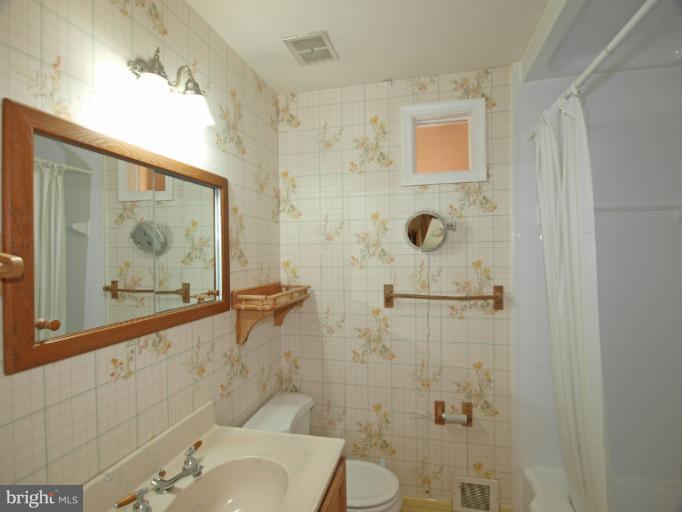 1820 Reedie Drive Silver Spring, MD 20902 - Photo 24 of 25 Bath 2