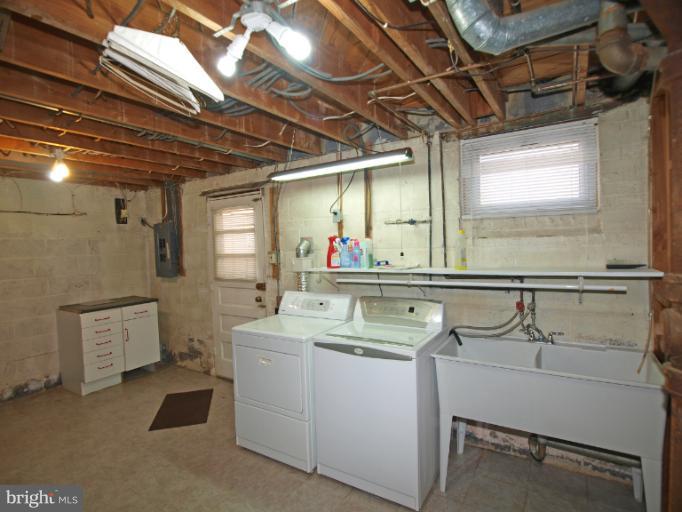 1820 Reedie Drive Silver Spring, MD 20902 - Photo 8 of 25 Laundry