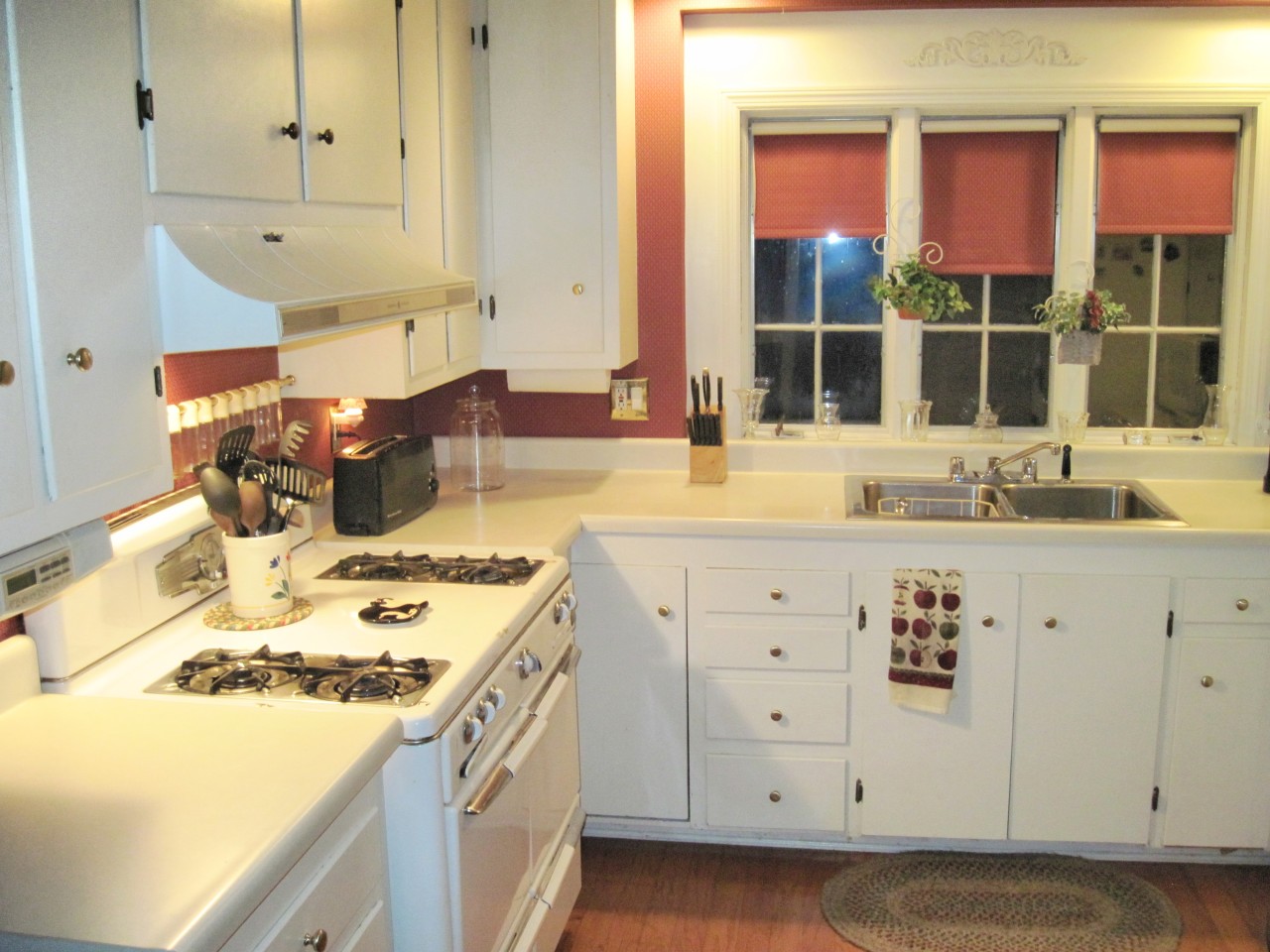 685 Holmes Road Pittsfield, MA 01201 - Photo 3 of 17 Kitchen View1