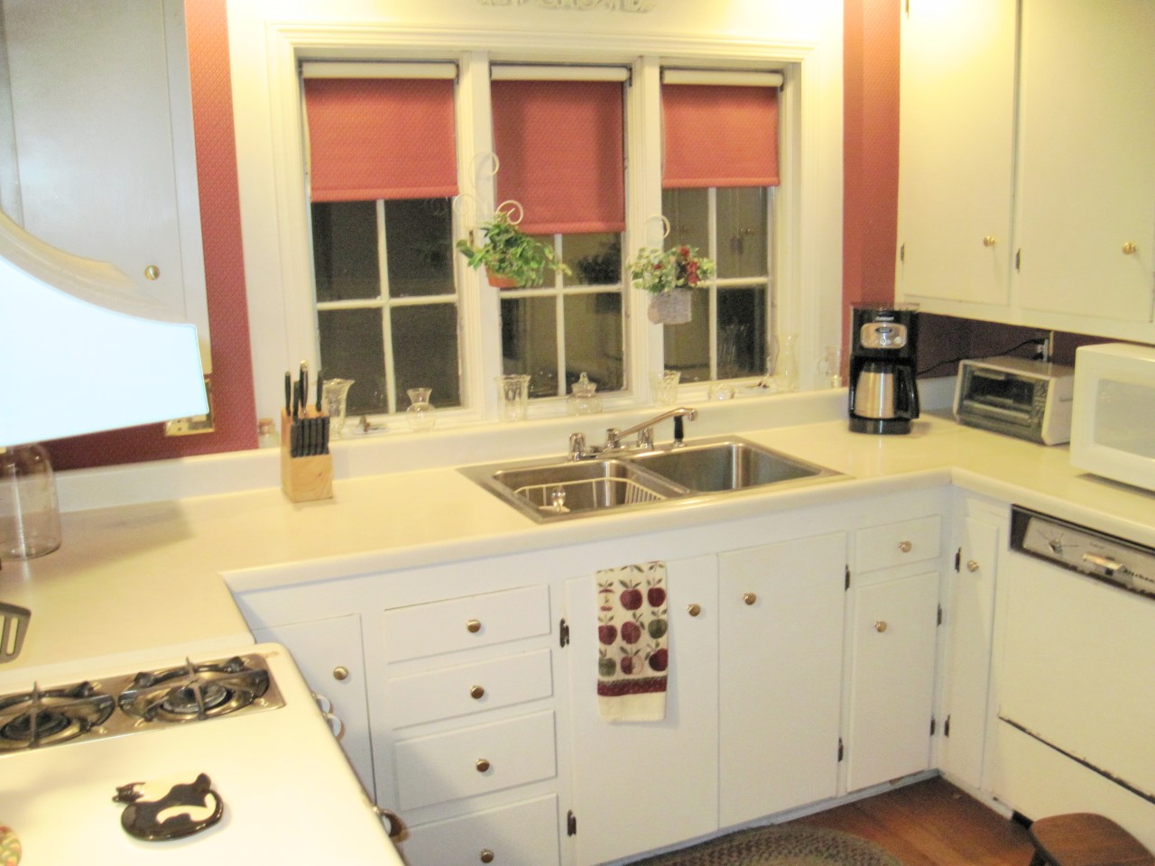 685 Holmes Road Pittsfield, MA 01201 - Photo 4 of 17 Kitchen View 2