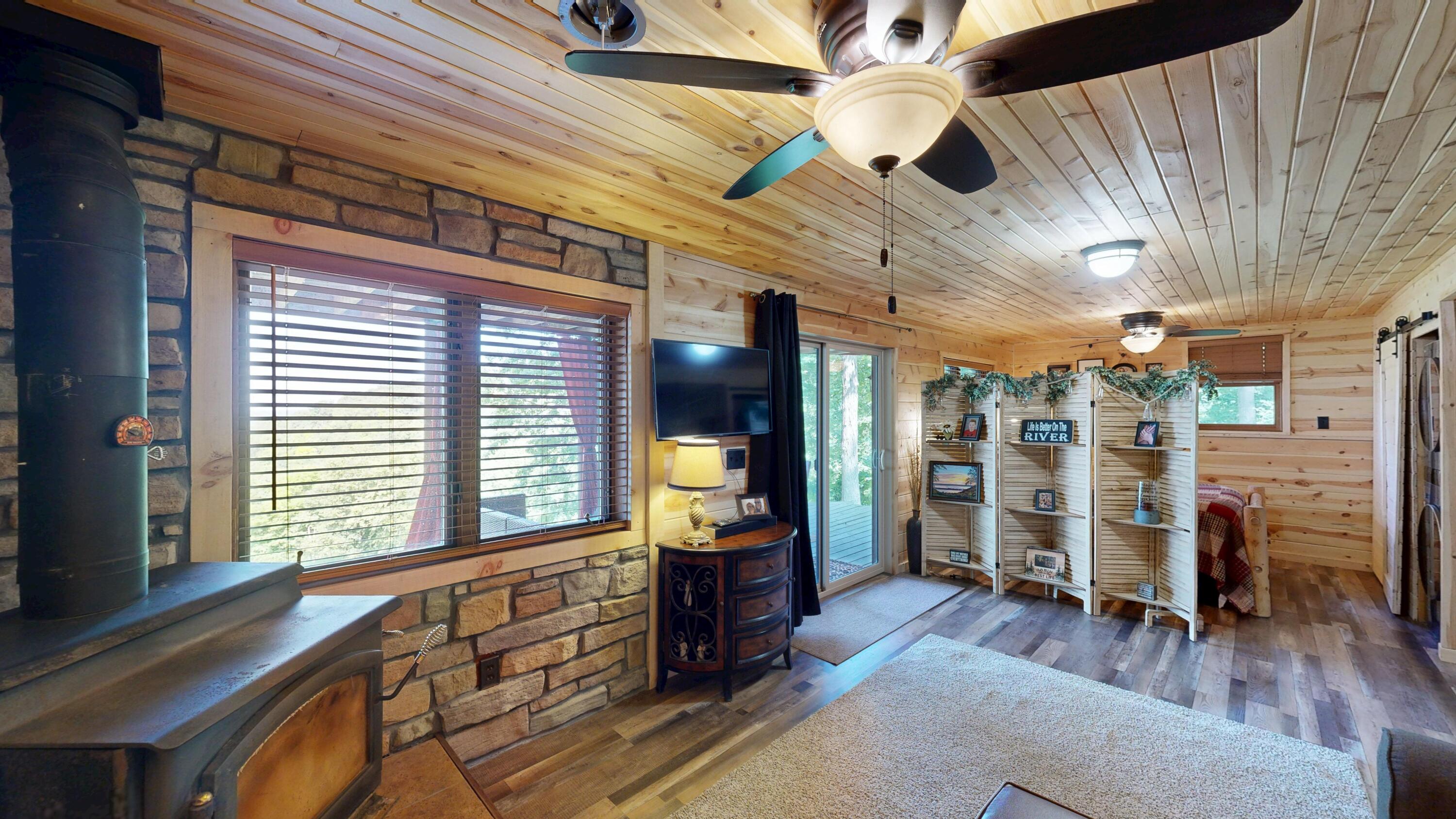 20643 Deer Island View Road Seneca, WI 54626 - Photo 24 of 61 Family Room