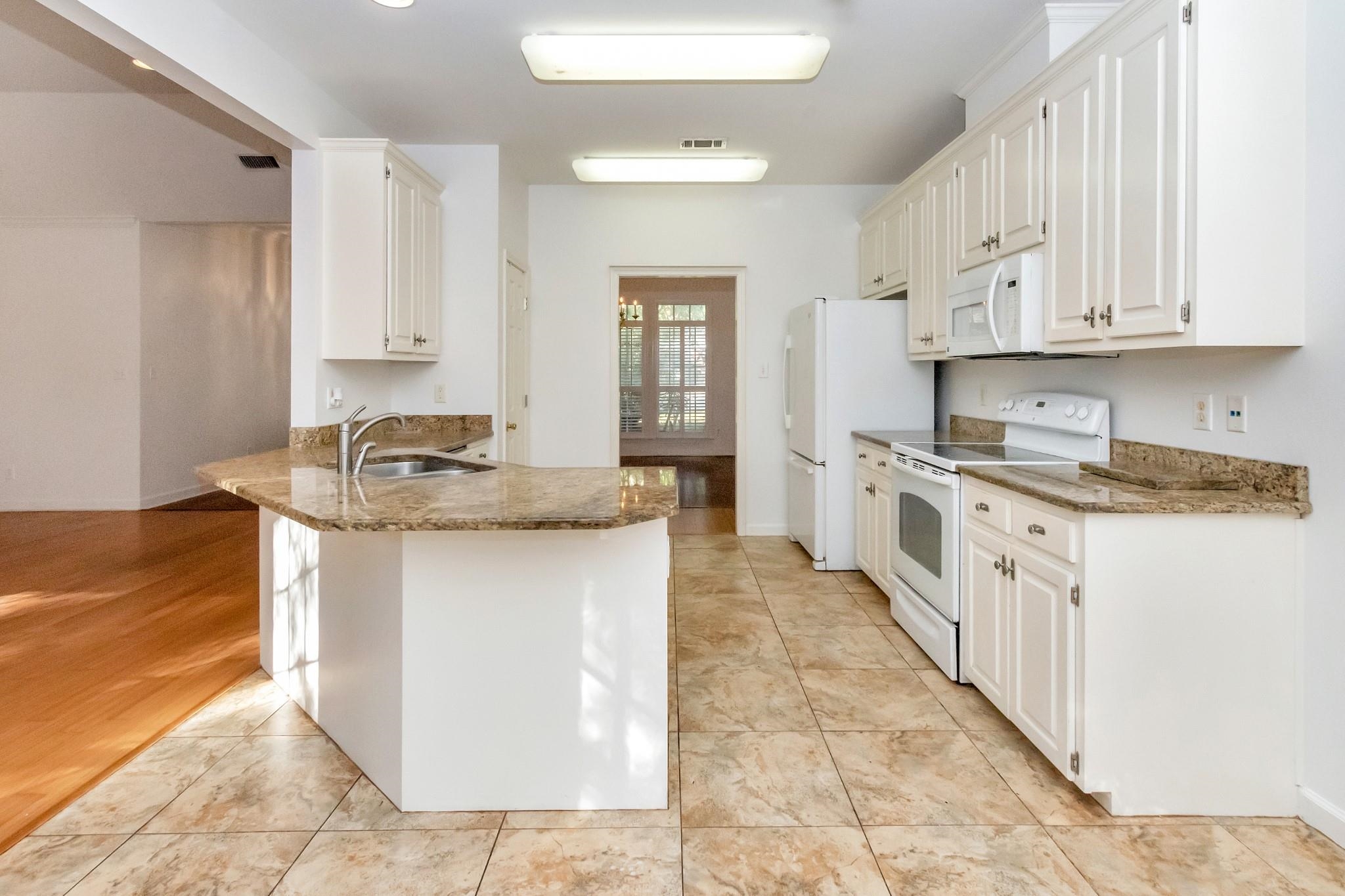 9340 Aspen Circle Daphne, AL 36527 - Photo 13 of 36