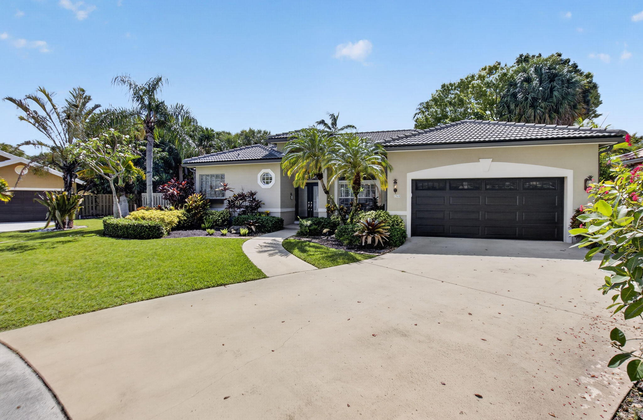 1365 East Barwick Ranch Circle Delray Beach, FL 33445 - Photo 4 of 77 3-web-or-mls-DSC_3714