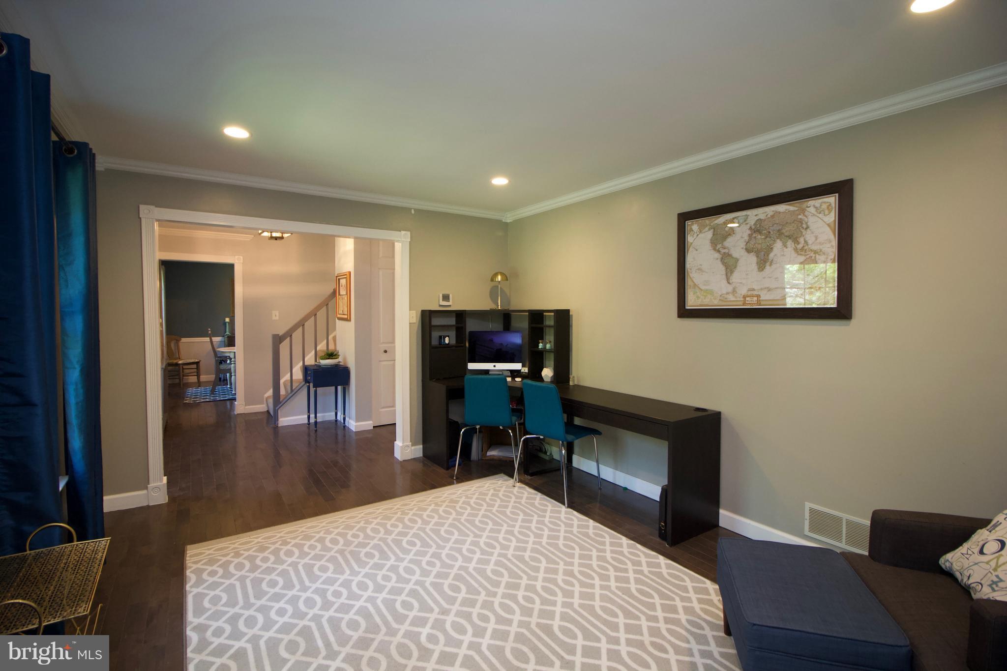 8543 Autumn Rust Road Ellicott City, MD 21043 - Photo 10 of 30 Living Room