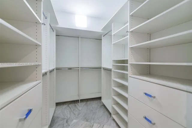 $7,850 | 19195 Northeast 36th Court, Unit 2707, Aventura, FL 33180