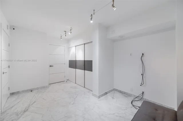 $7,850 | 19195 Northeast 36th Court, Unit 2707, Aventura, FL 33180